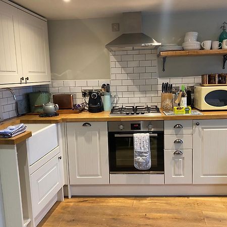 Monmouth House Apartments, Lyme Regis Old Town, Dog Friendly, Parking Eksteriør billede