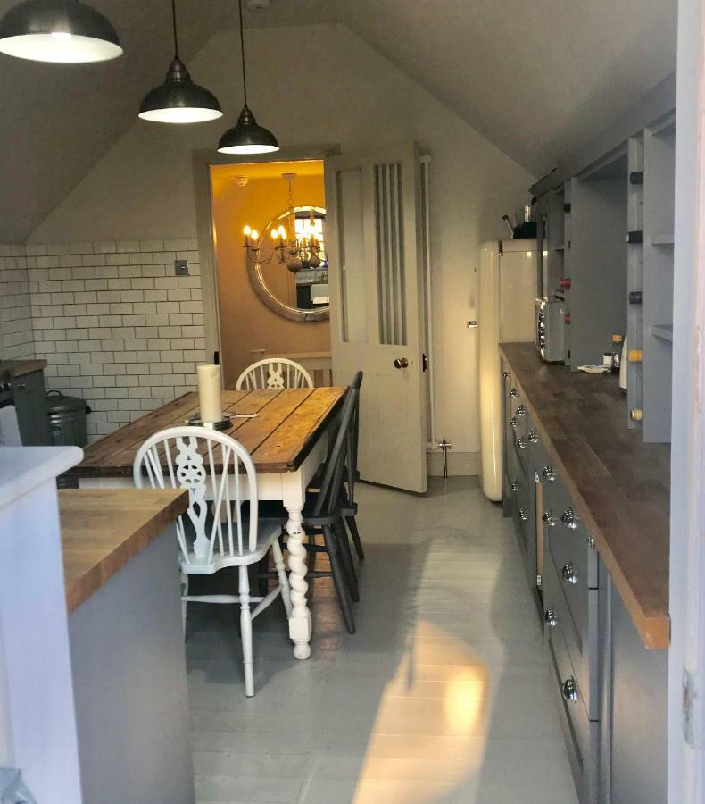 Monmouth House Apartments, Lyme Regis Old Town, Dog Friendly, Parking Eksteriør billede